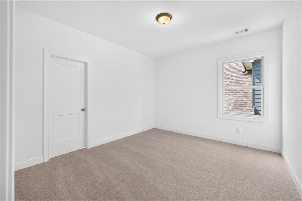 982 Homepark Circle Property Photo 35