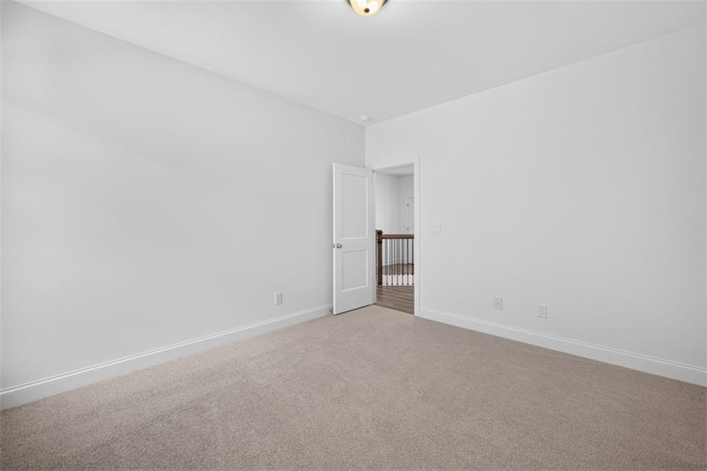 982 Homepark Circle Property Photo 36