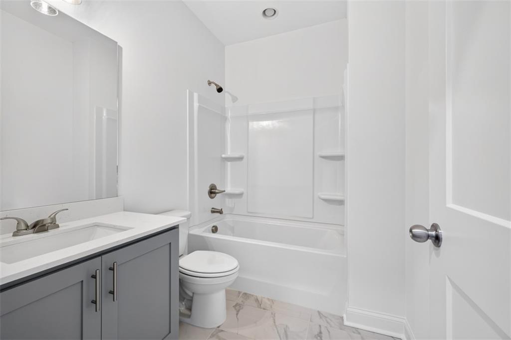 982 Homepark Circle Property Photo 38