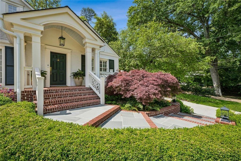 860 Wellesley Drive Nw Property Photo 3