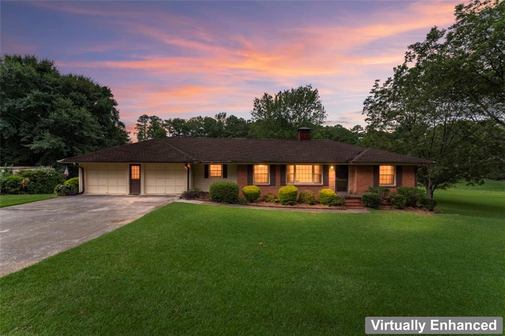 2069 Elmwood Circle Property Photo 6