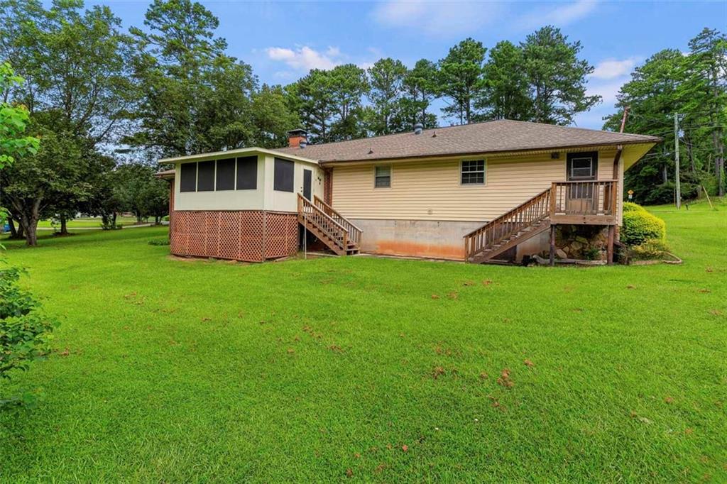 2069 Elmwood Circle Property Photo 11
