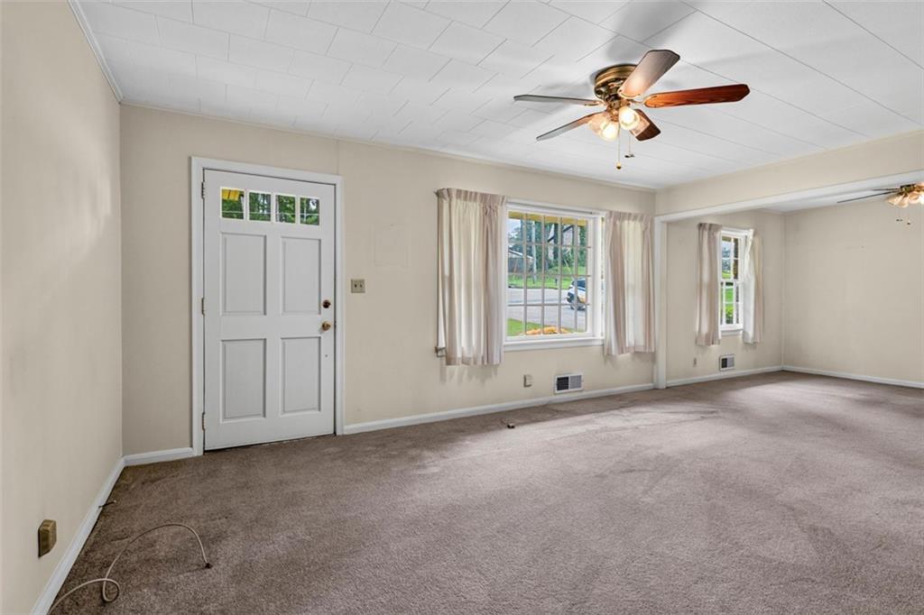 2069 Elmwood Circle Property Photo 12