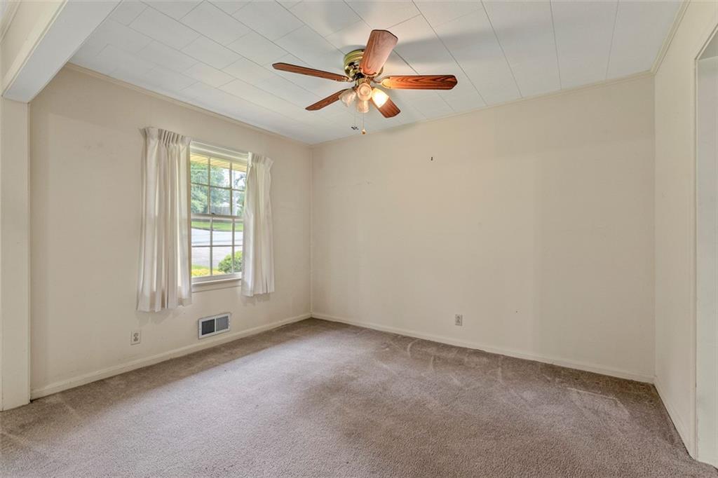 2069 Elmwood Circle Property Photo 14