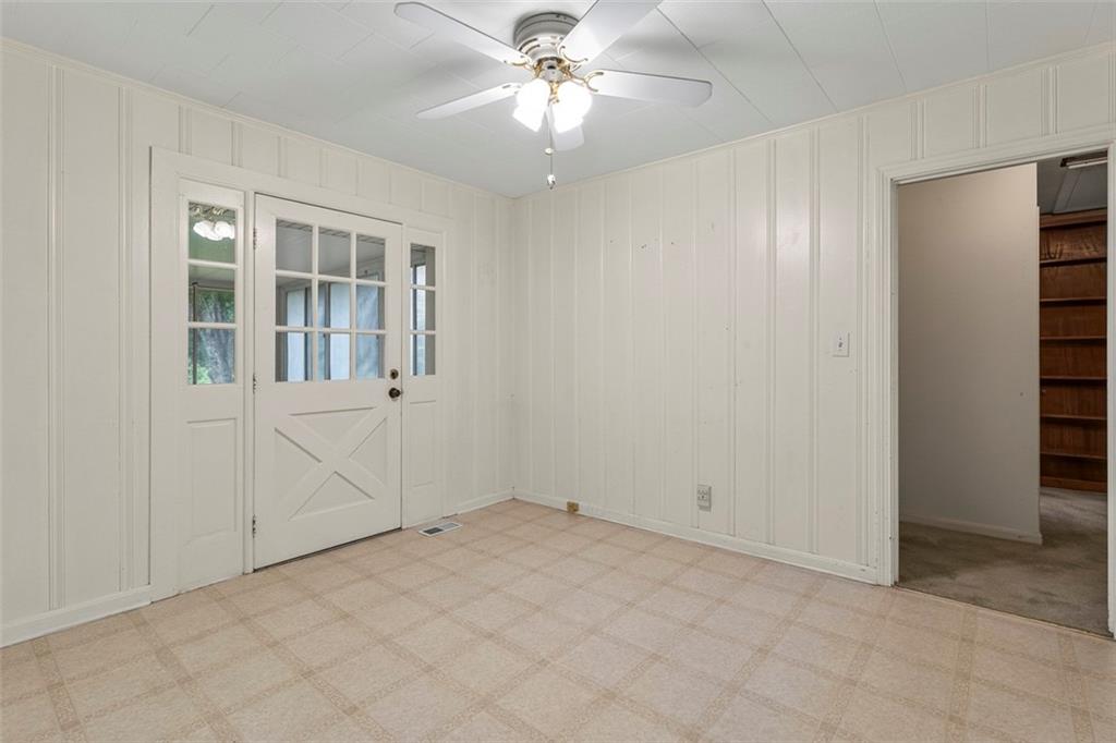 2069 Elmwood Circle Property Photo 21