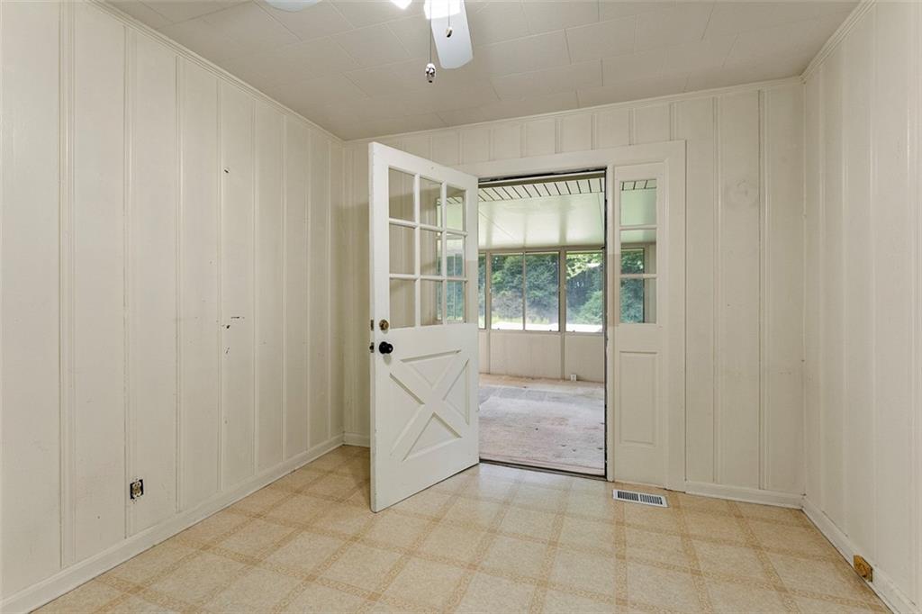 2069 Elmwood Circle Property Photo 23