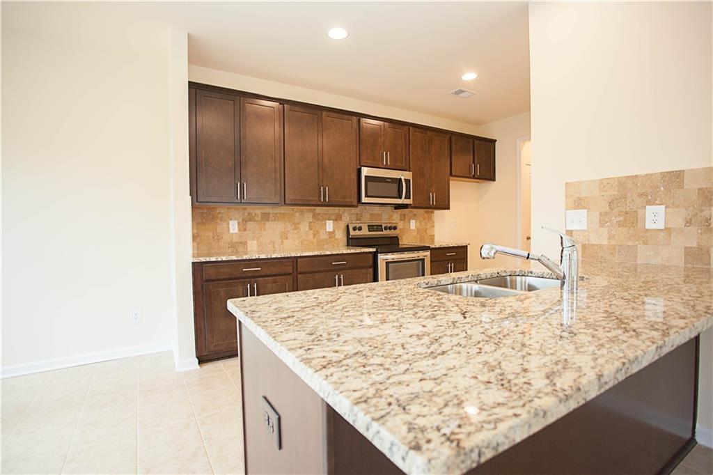 4505 Almanor Circle Property Photo 13