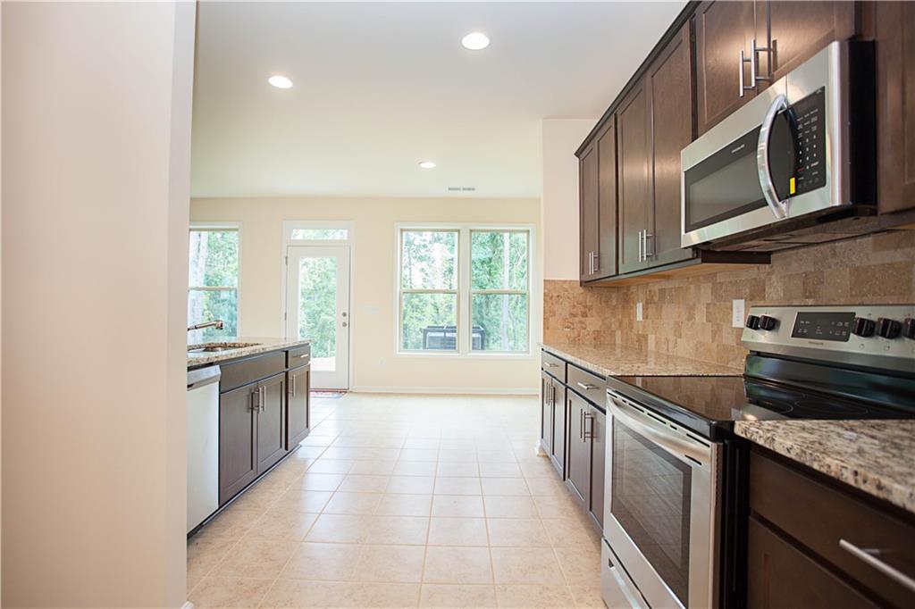 4505 Almanor Circle Property Photo 16