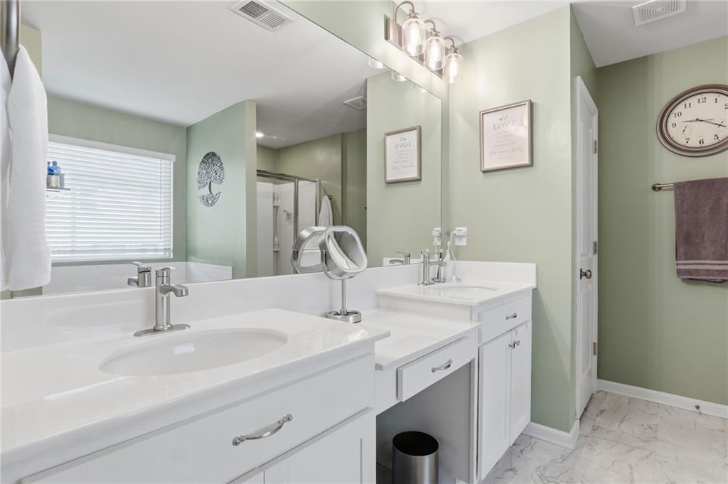 327 Winston Circle Property Photo 25
