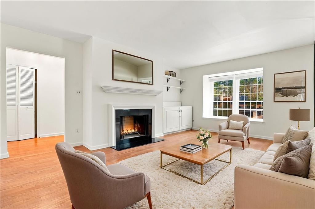 139 Woodmere Square Nw Property Photo 2