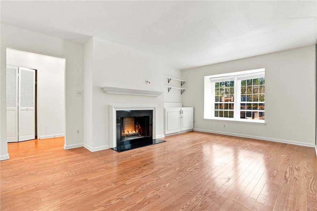 139 Woodmere Square Nw Property Photo 3