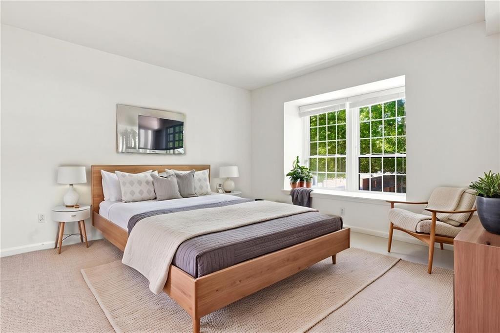 139 Woodmere Square Nw Property Photo 18
