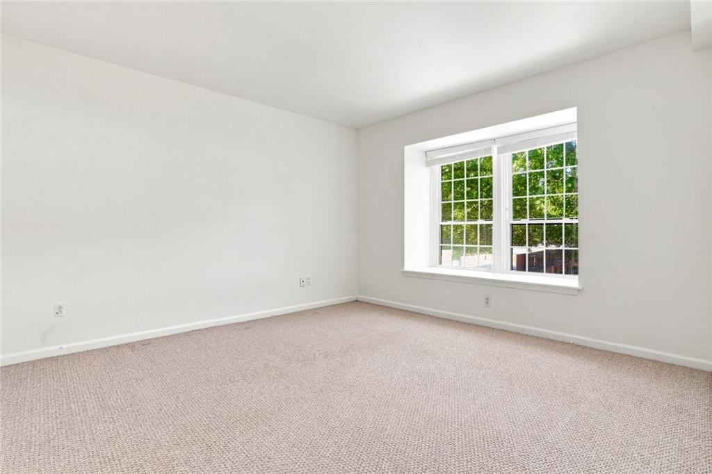 139 Woodmere Square Nw Property Photo 19