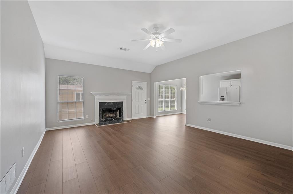 6375 Seymour Place Nw Property Photo 9