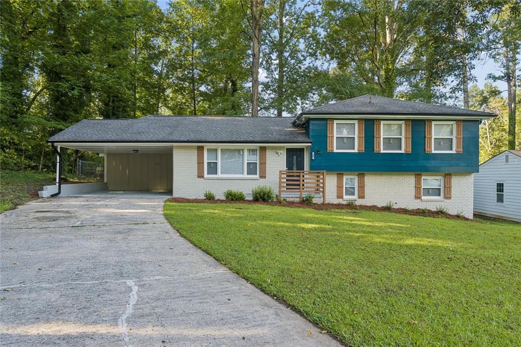 499 Queen Aliese Lane Property Photo 1