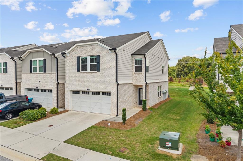 1752 Villageside Court Property Photo 1