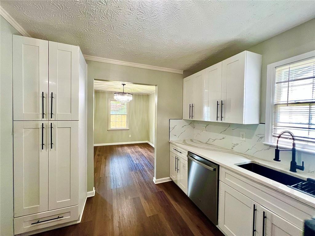 2034 Corners Circle Property Photo 16