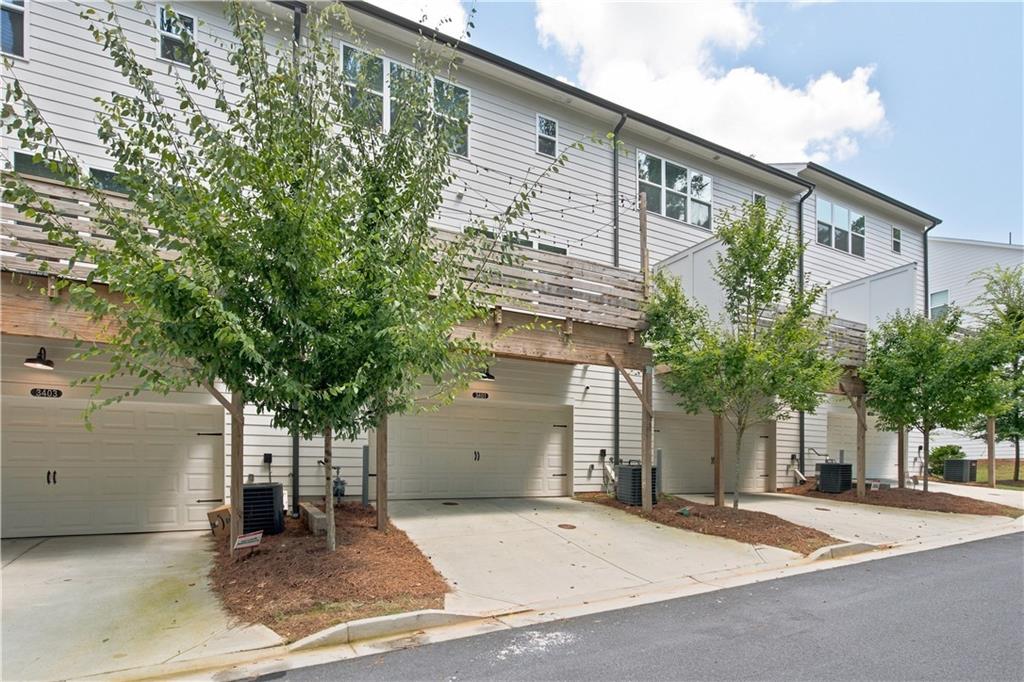 3401 Catalan Alley Property Photo 4