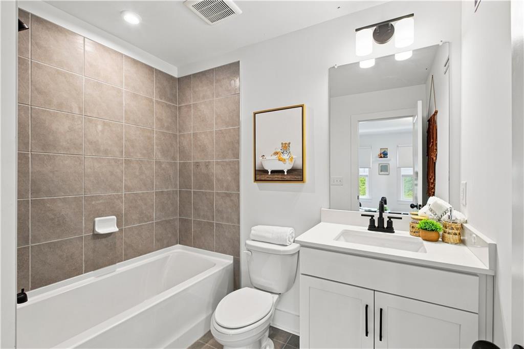 3401 Catalan Alley Property Photo 31