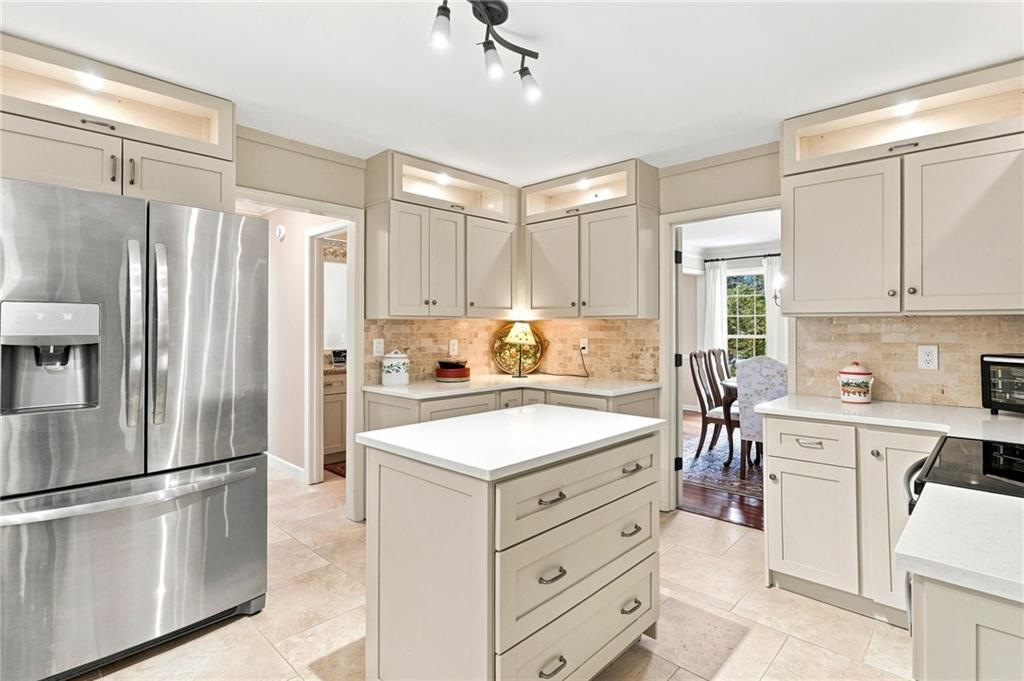 9173 Eves Circle Property Photo 3