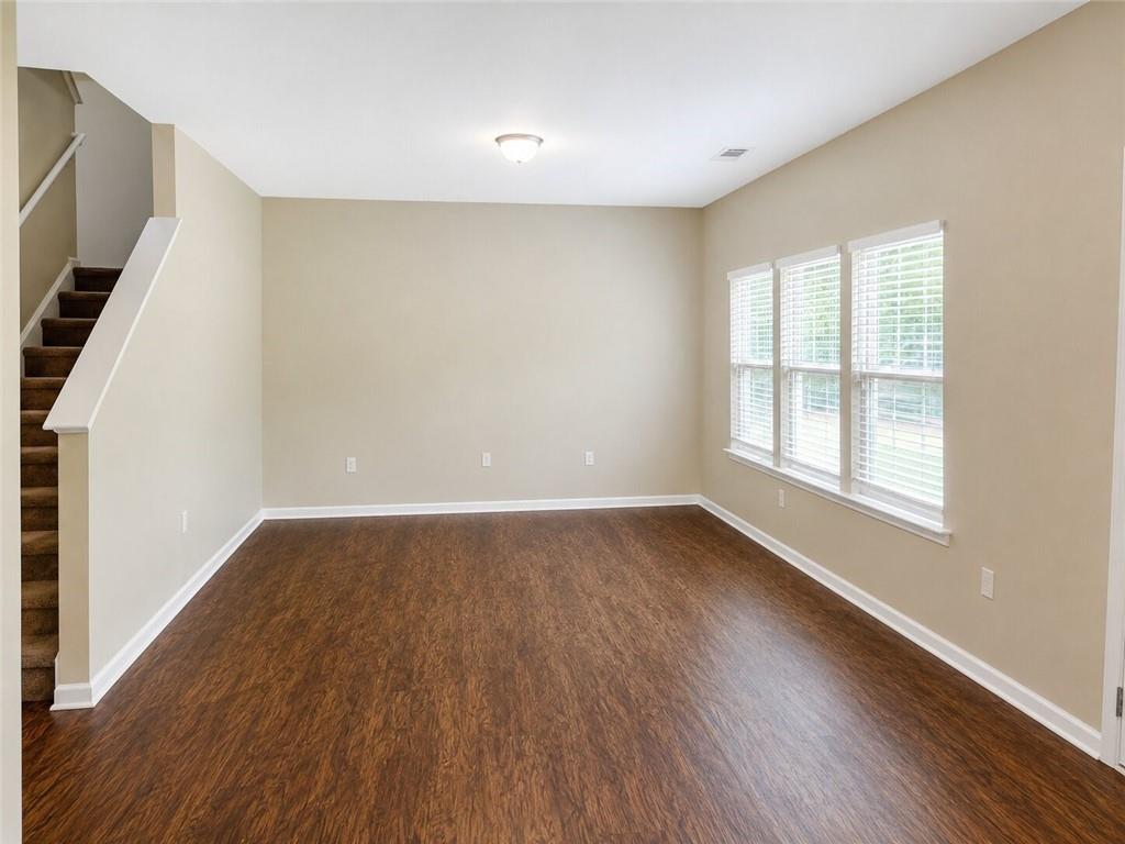 2170 Stonebrook Drive Property Photo 7