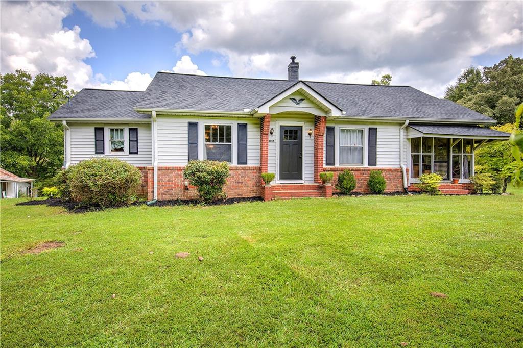 2135 Bellview Road Property Photo 1