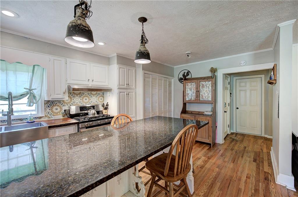 2135 Bellview Road Property Photo 13
