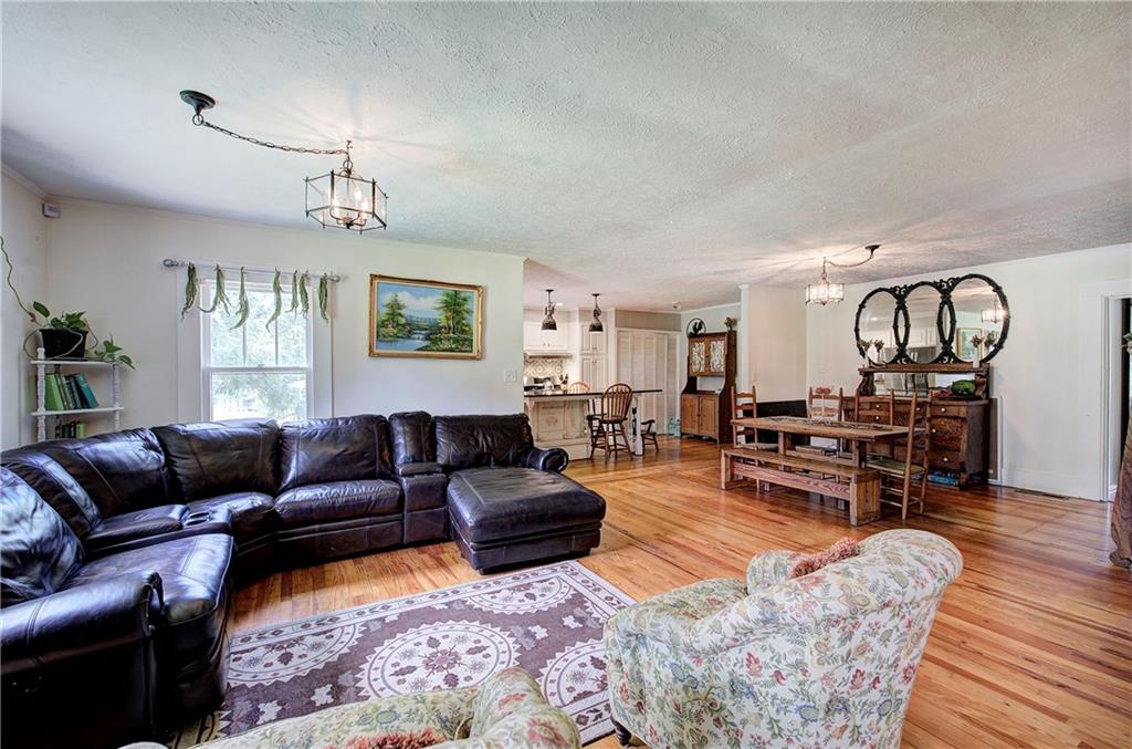 2135 Bellview Road Property Photo 14