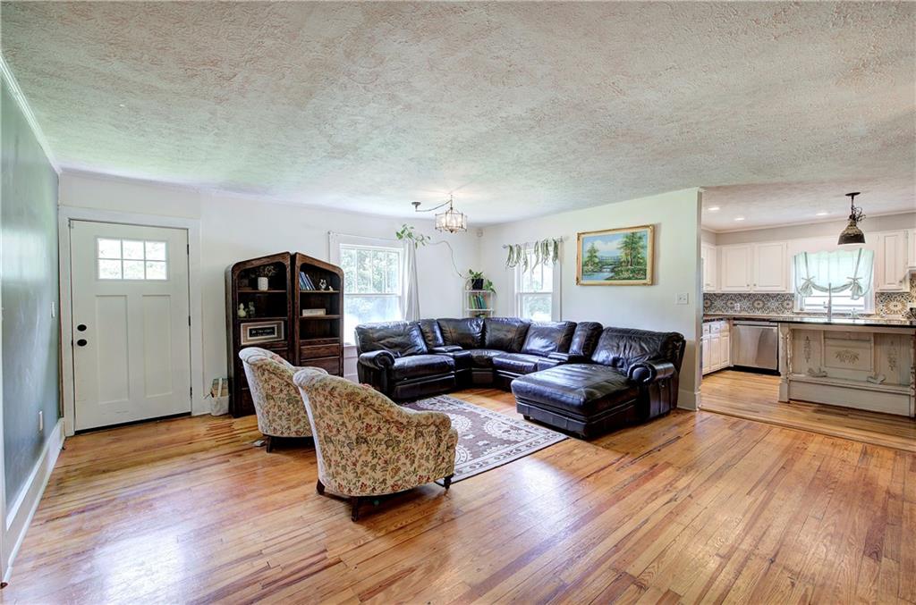 2135 Bellview Road Property Photo 15