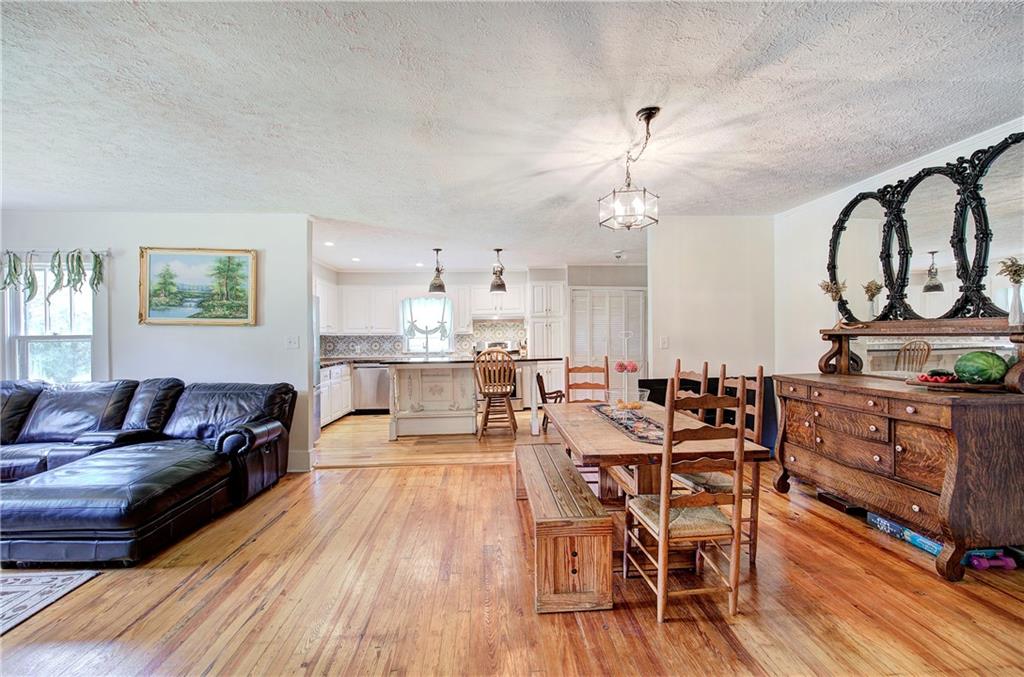 2135 Bellview Road Property Photo 16