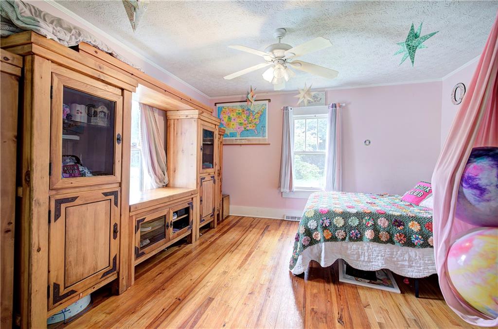 2135 Bellview Road Property Photo 29