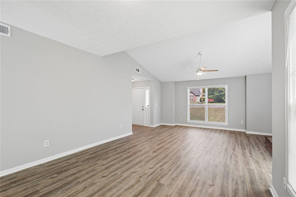 7820106 Property Photo 6