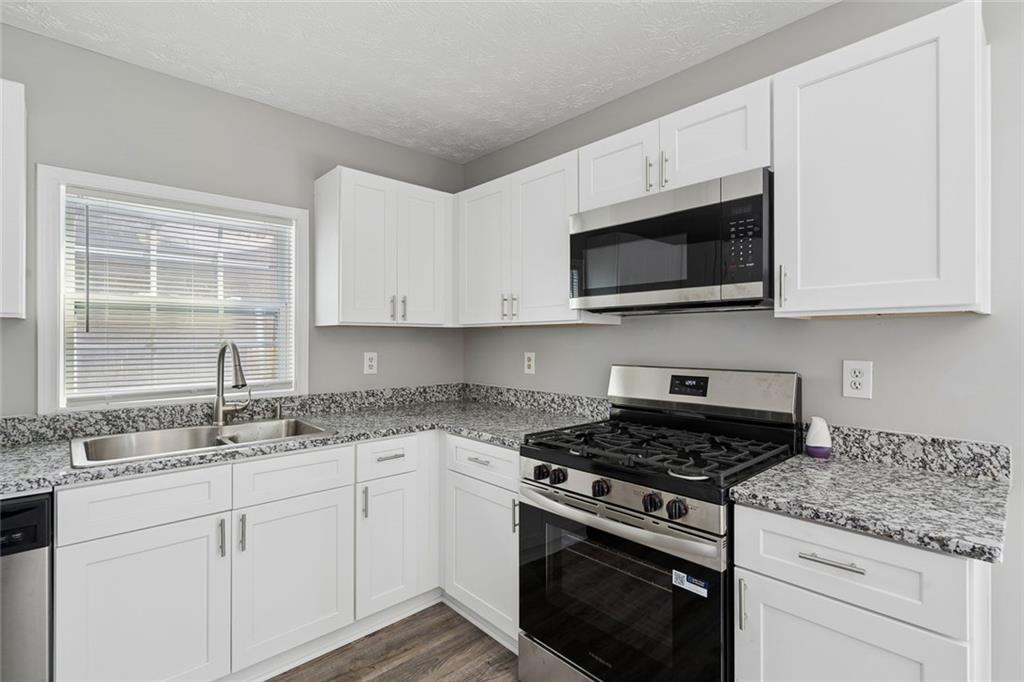 7820106 Property Photo 11