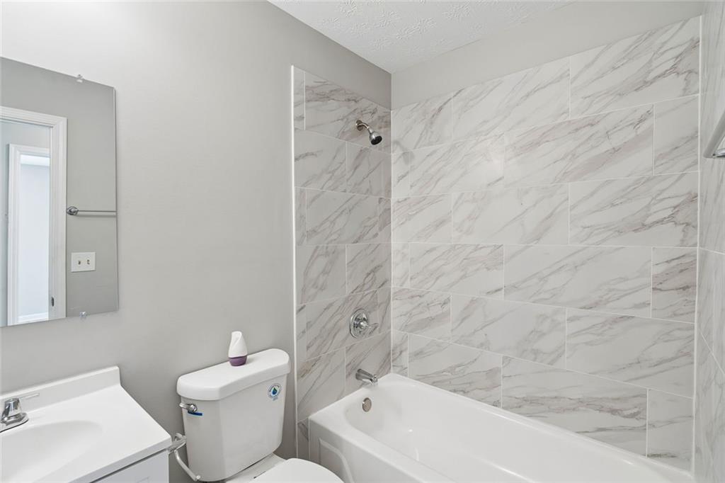7820106 Property Photo 20