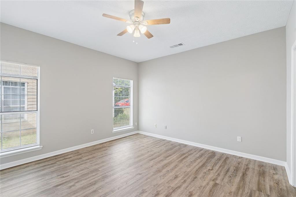 7820106 Property Photo 23