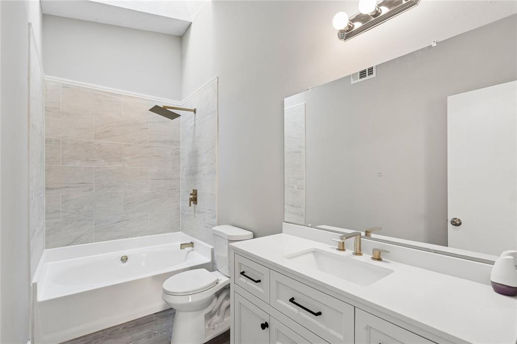 7820106 Property Photo 27