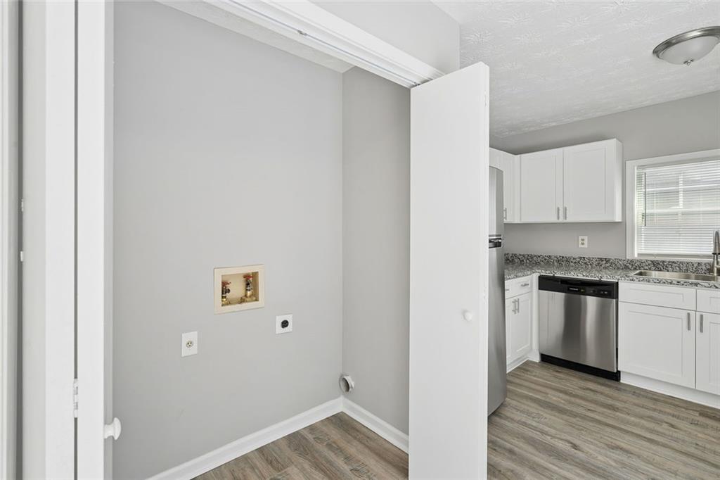 7820106 Property Photo 28