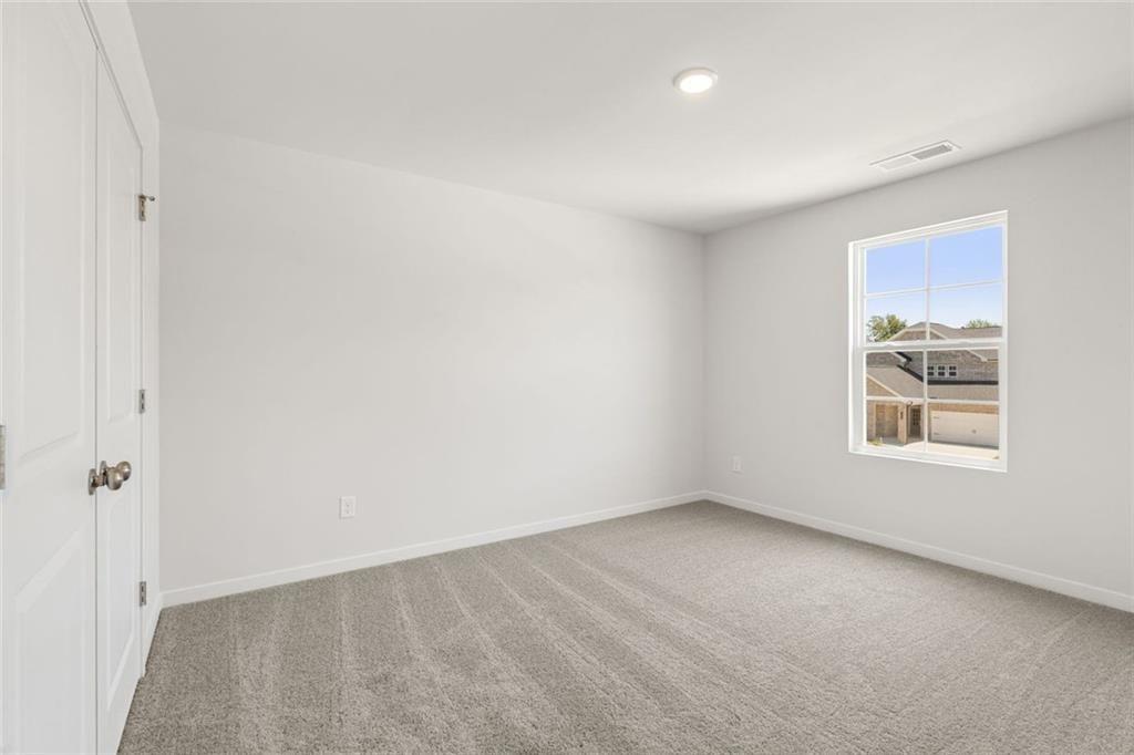 549 Baynes Court Property Photo 11