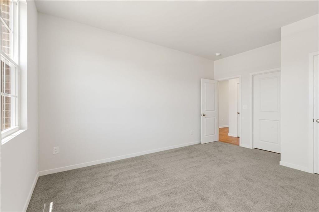 549 Baynes Court Property Photo 13