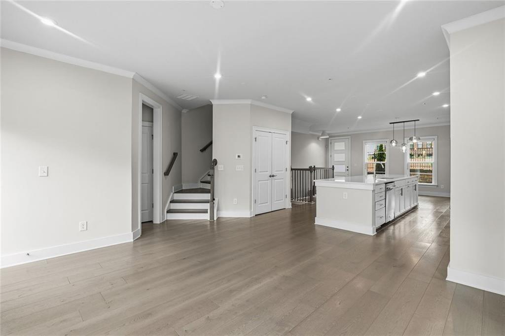 1012 Burnside Lane Nw Property Photo 15