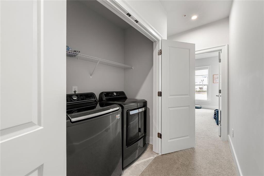 1012 Burnside Lane Nw Property Photo 28
