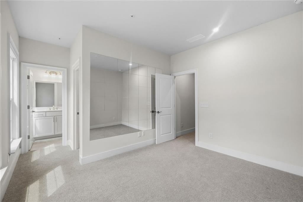 1012 Burnside Lane Nw Property Photo 29