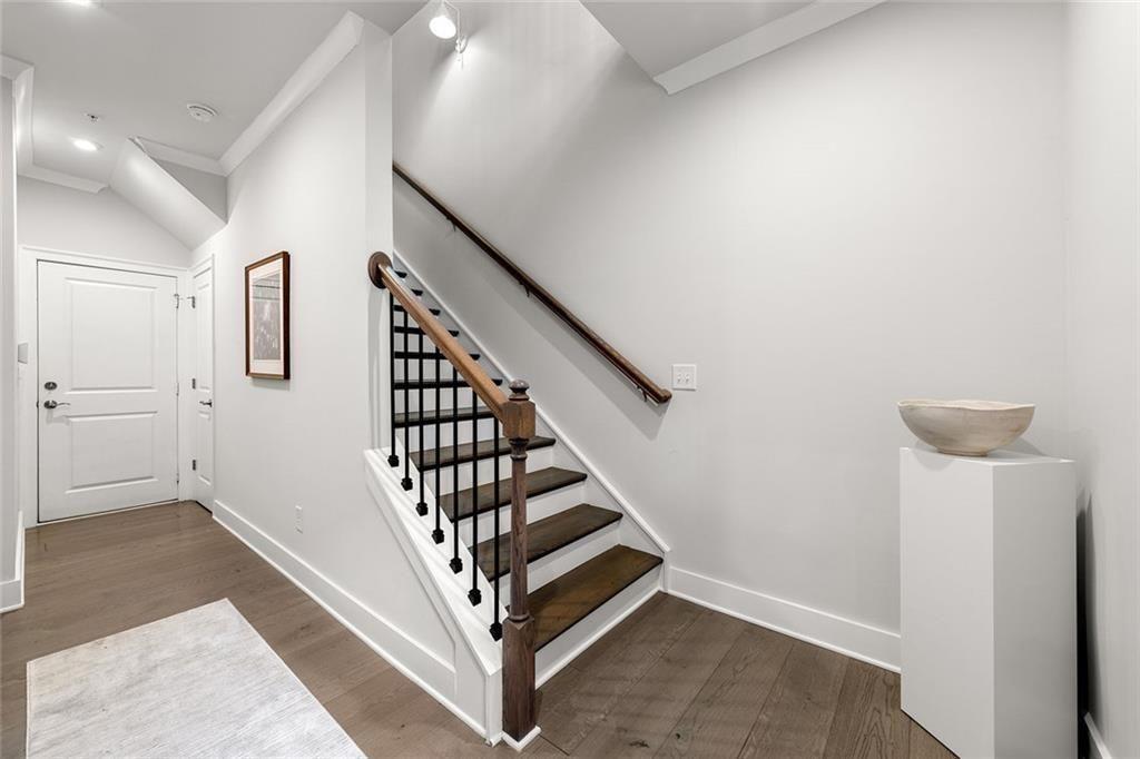 1012 Burnside Lane Nw Property Photo 40
