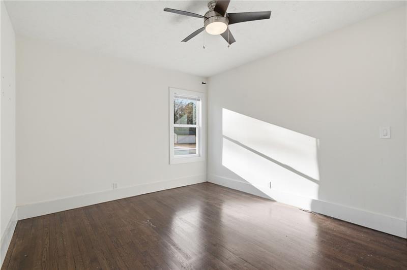 303 Glen Iris Drive Property Photo 23