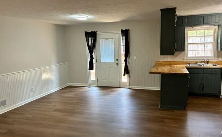 1011 Smith Sisters Road Property Photo 11
