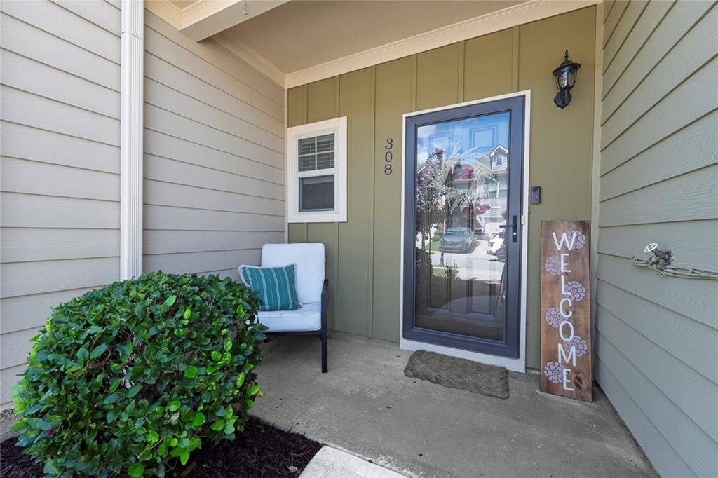 308 Valley Crossing Property Photo 4
