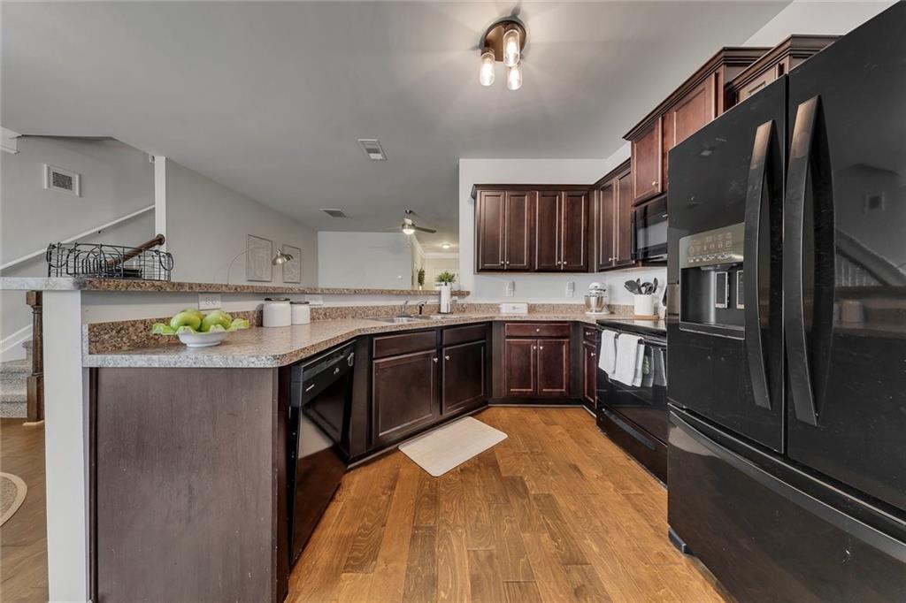 308 Valley Crossing Property Photo 13