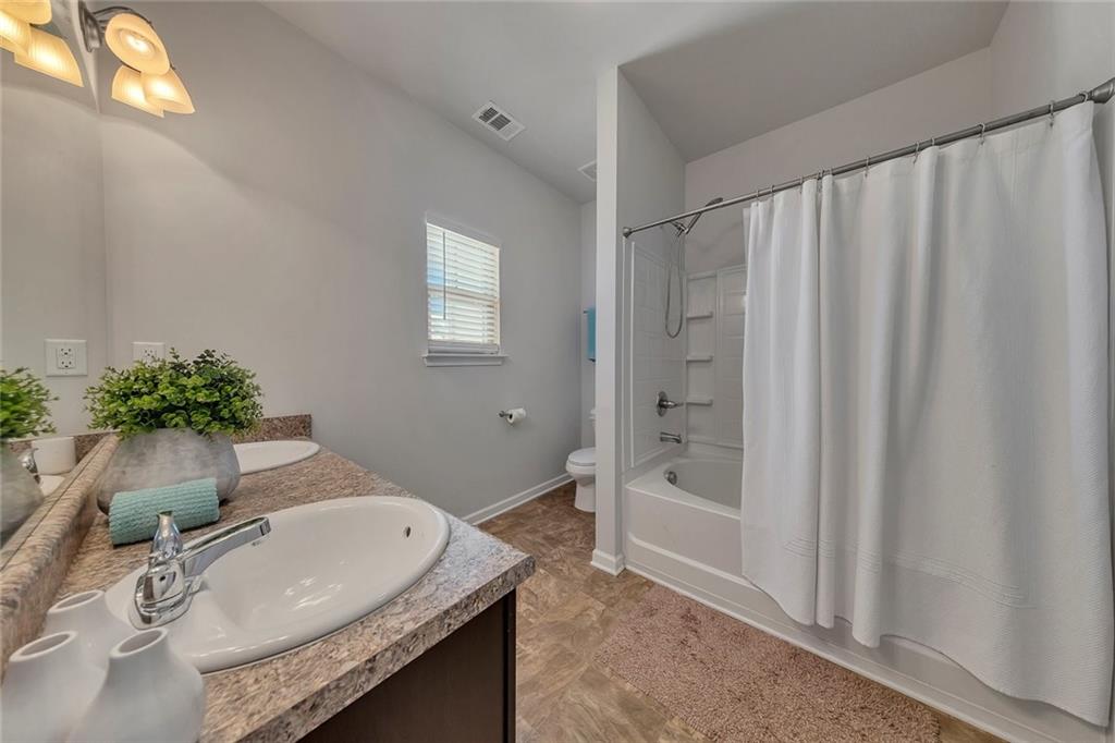 308 Valley Crossing Property Photo 21