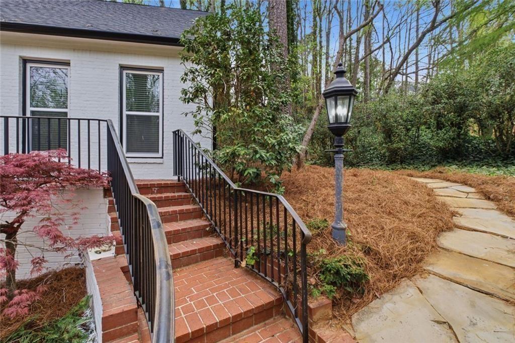 7170 Riverside Drive Nw Property Photo 5