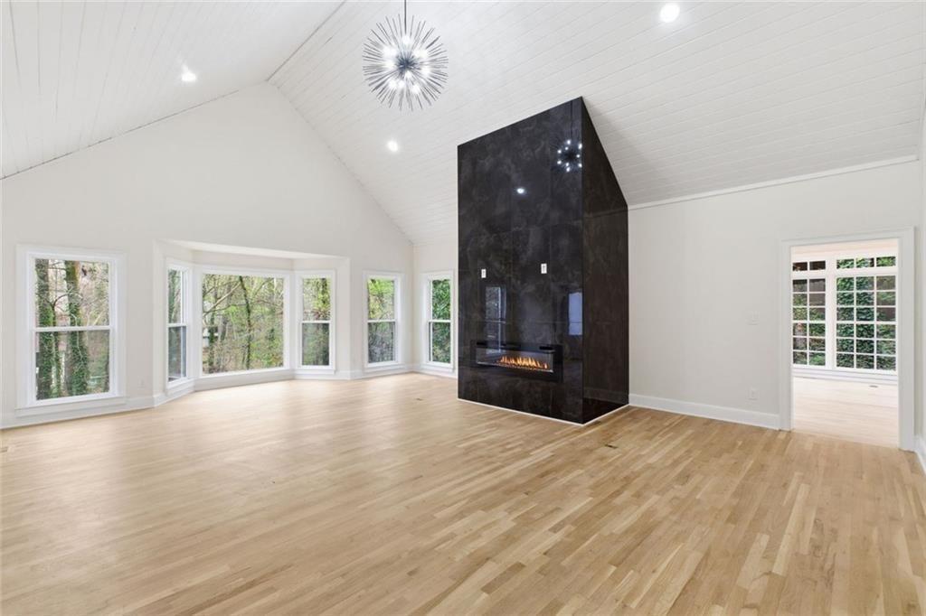 7170 Riverside Drive Nw Property Photo 11